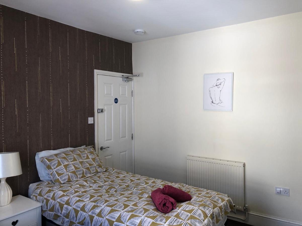 Comfortable Home, Town Centre, Free Parking,Multiple Rooms Cheltenham Exterior foto